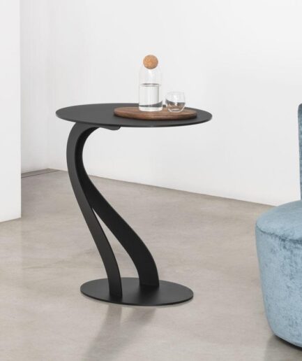 Τραπεζάκι Swan Table
